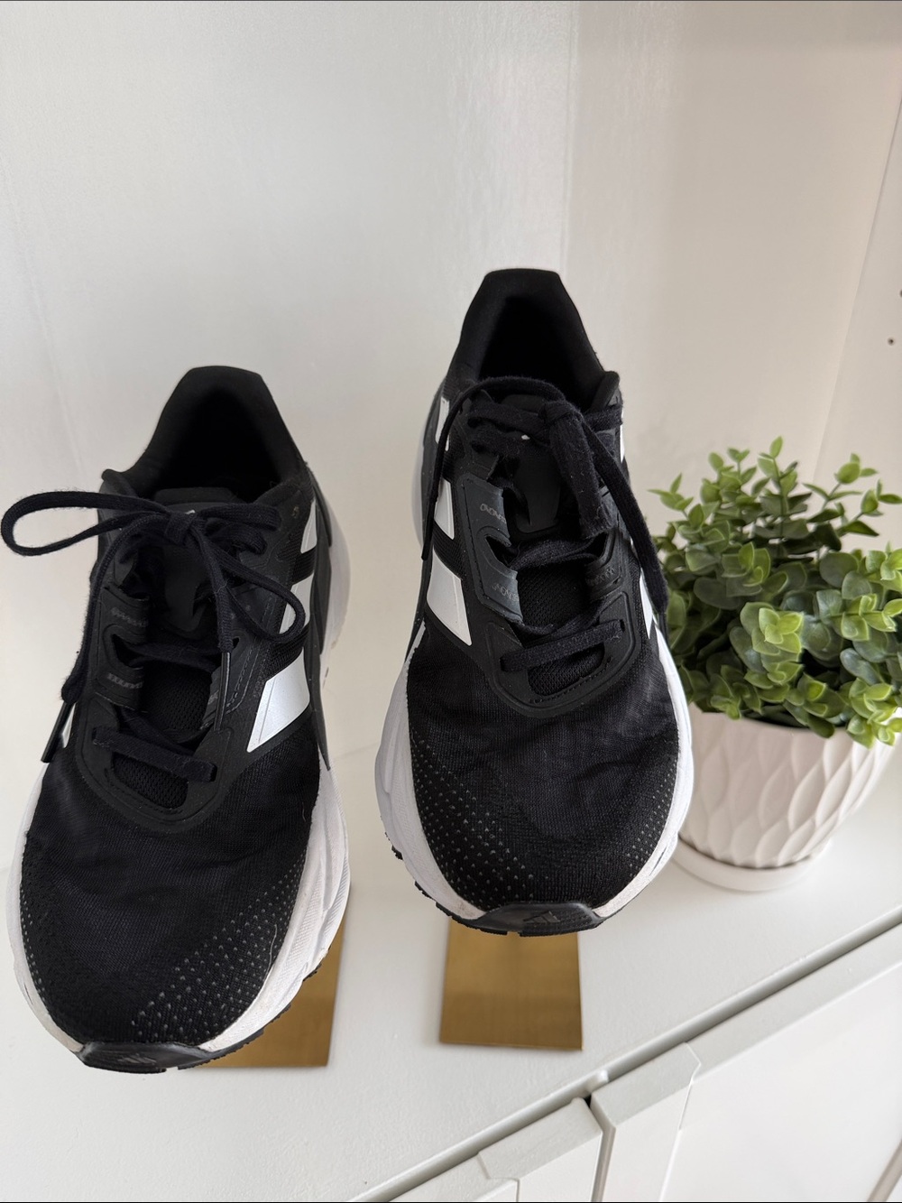 adidas ADISTARCS Black and White Athletic Sneakers